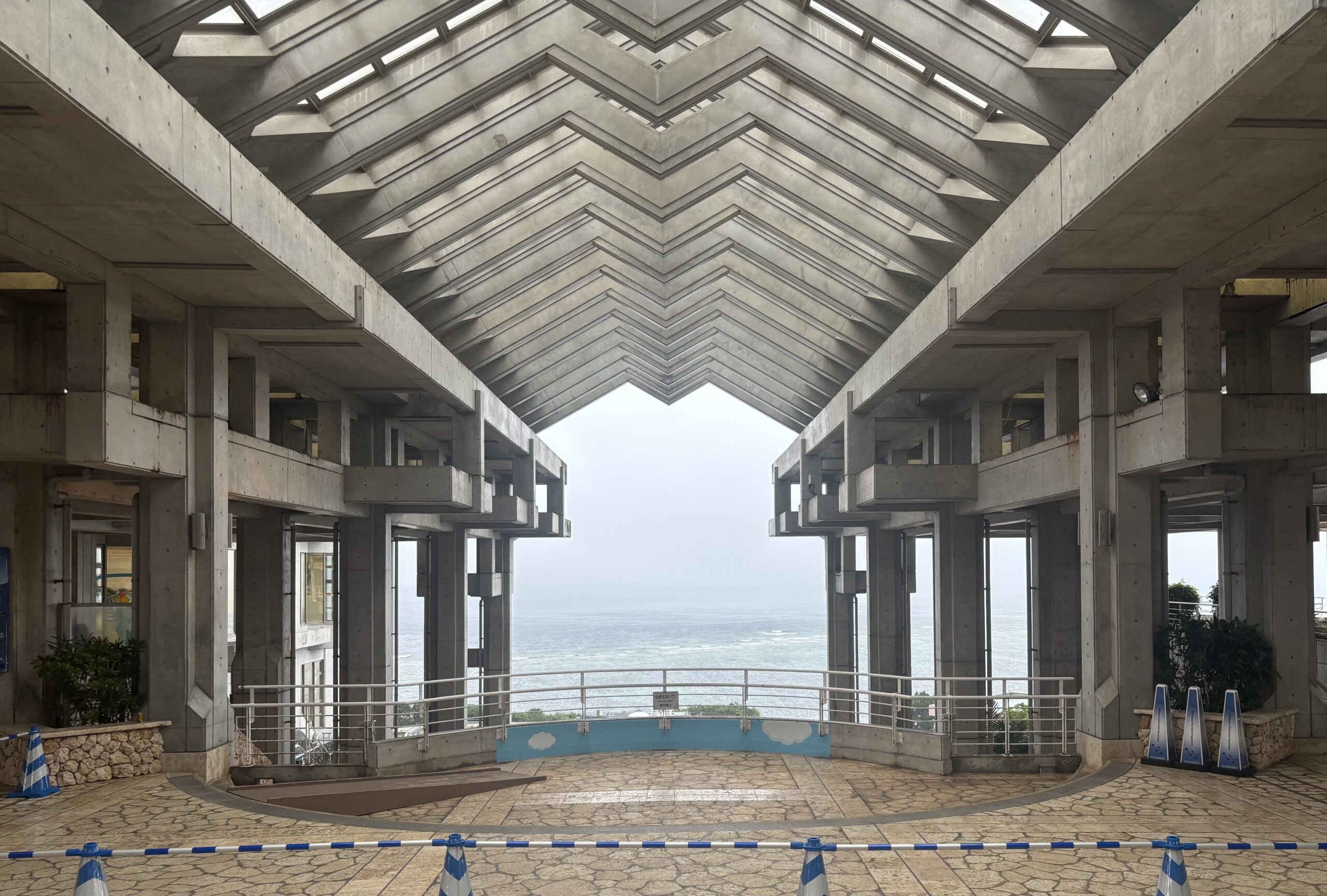 美ら海水族館
